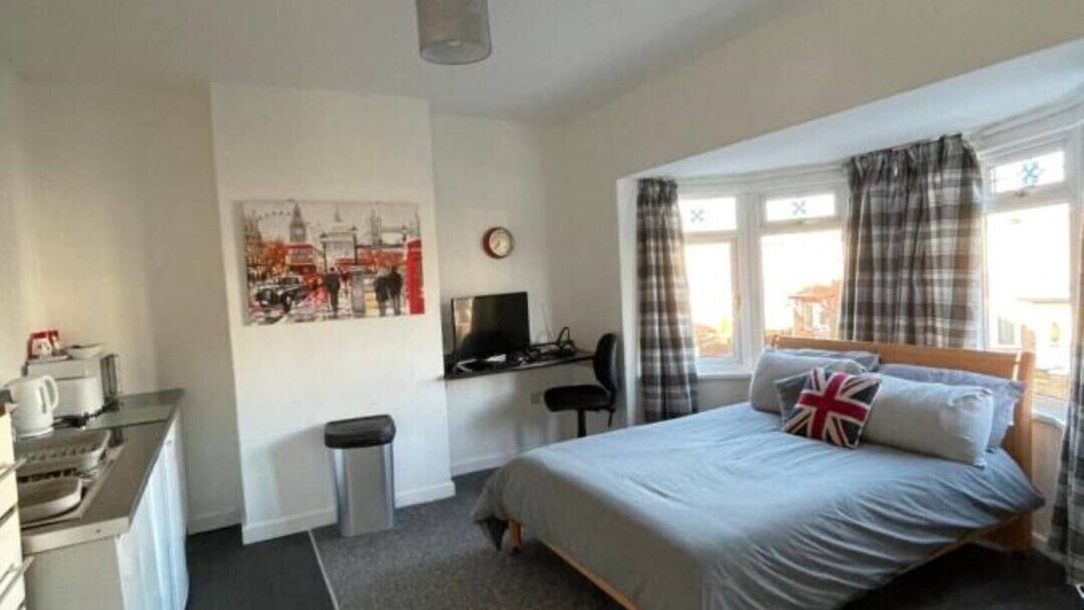 Darlington House | Fionn House Darlington (entire property)
