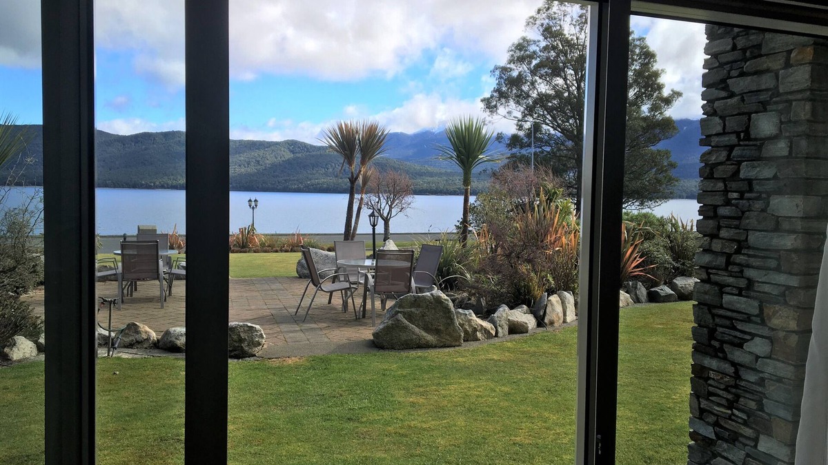 Te Anau Hotel | Fiordland Lakeview Motel and Apartments