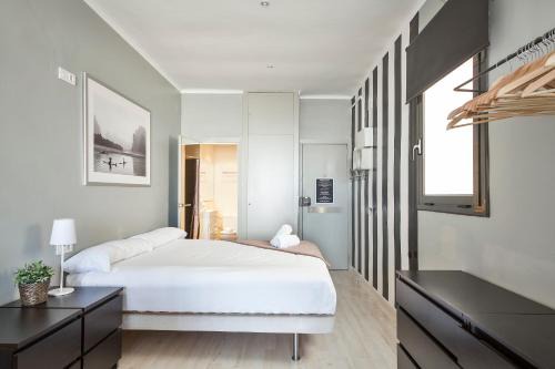 La Font de la Guatlla Apartment | Fira Apartments by gaiarooms