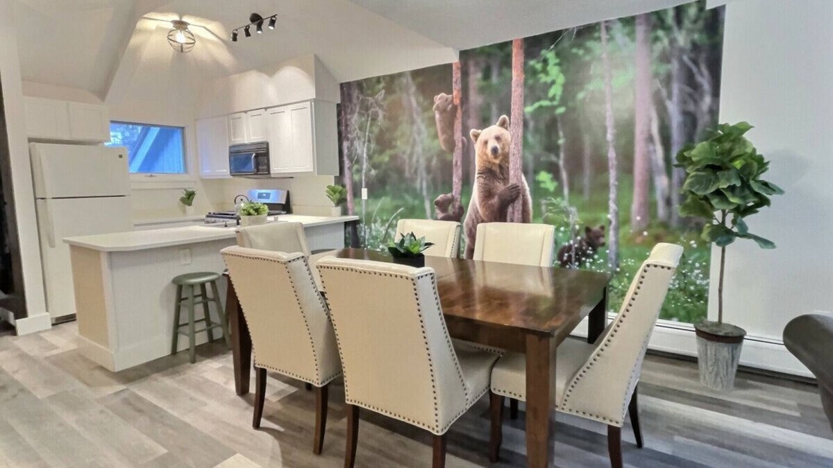 Killington Condo | FirBear- AC, Pool, Hot Tub, Sauna, Tennis, Gym