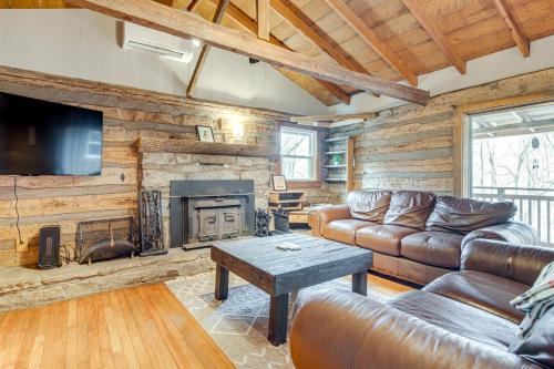 Cataloochee Ranch House | Fire Pit and Views Blue Ridge Mountain Cabin!