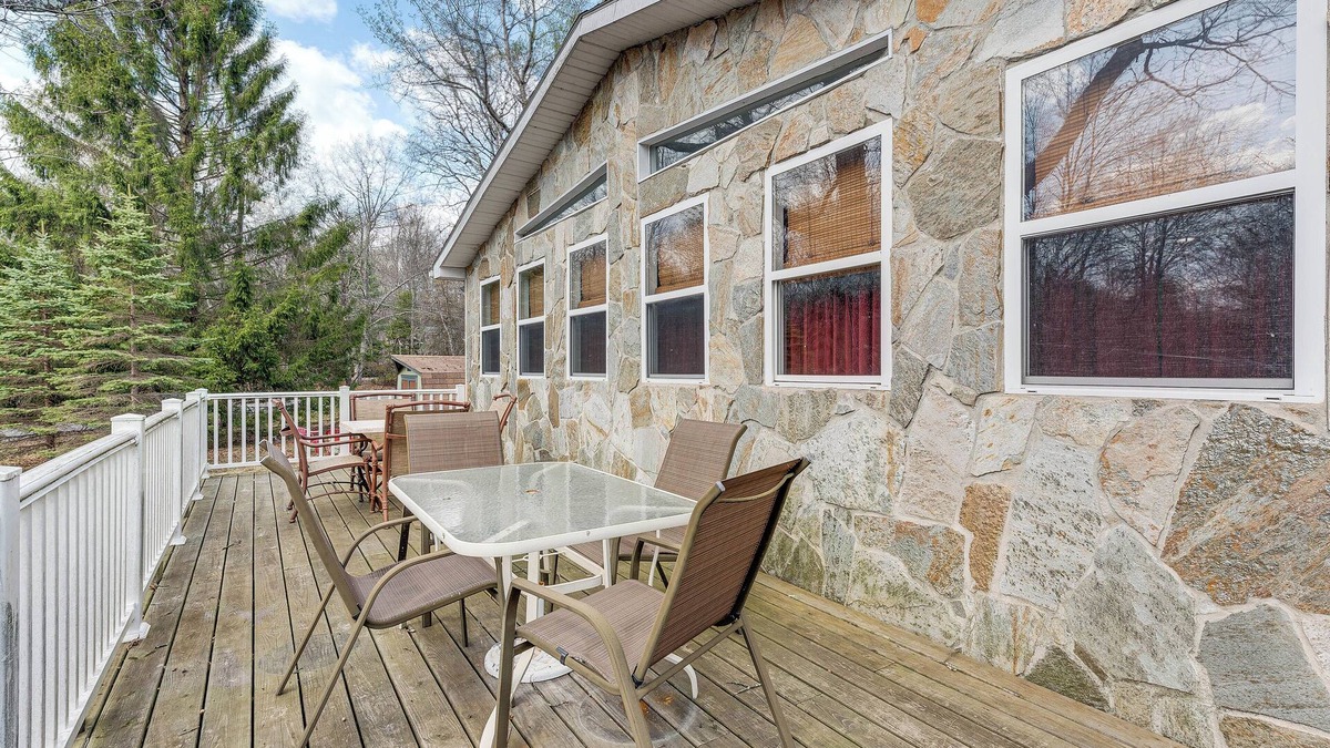 Briar Crest Woods House | Fire Pit, Gas Grill: Pet-Friendly Blakeslee Home!