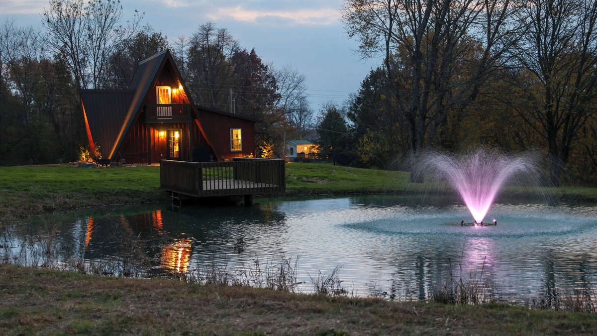 Idlewild Cottage | Fire Pit, Grill & On-site Pond: Kenton Cabin
