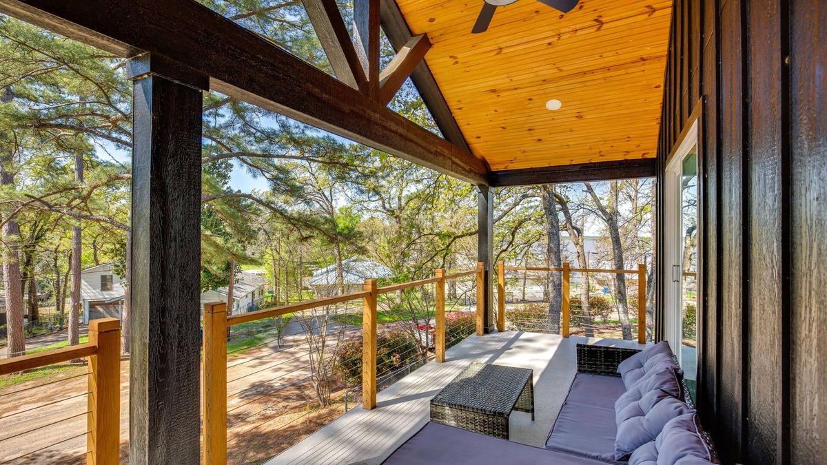Gun Barrel City House | Fire Pit + Grill: Lakeside Gun Barrel City Home!