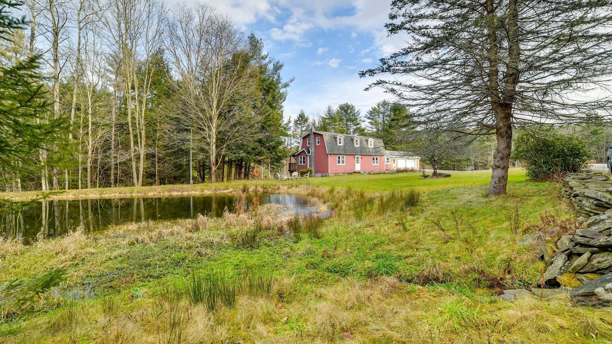 Walton House | Fire Pit & On-Site Pond: Wooded Walton Home!