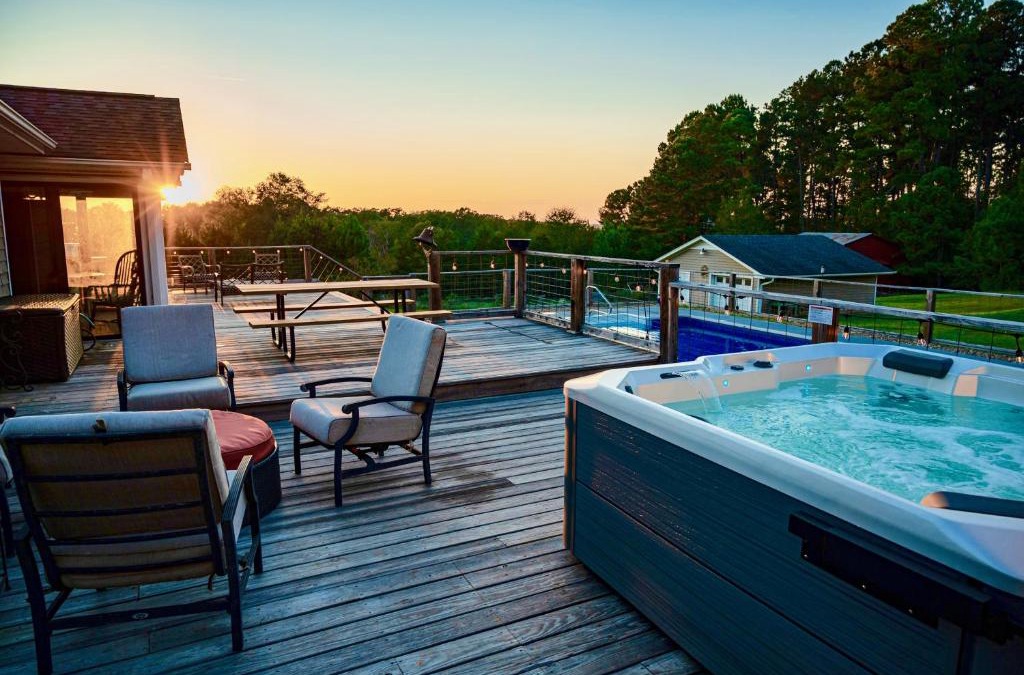 Easley House | Fire Pit * Pool * Hot Tub * Fishing Pond w/Jon Boat