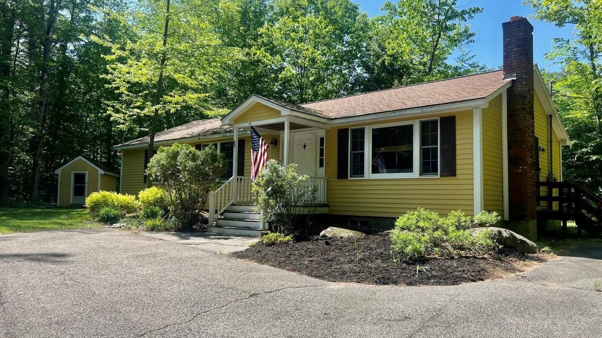 Meredith Cottage | Firefly Cottage with Beach Access!