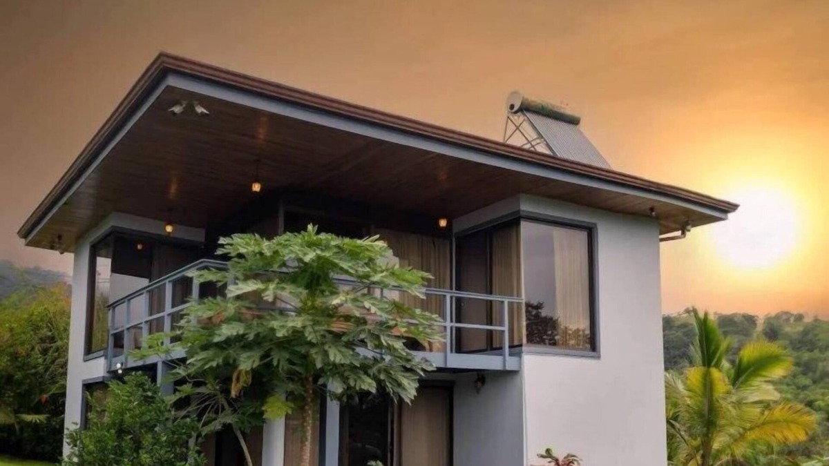El Millon House | Firefly Retreat. A Hilltop Retreat with Swimming Pool & Great Rainforest Views!