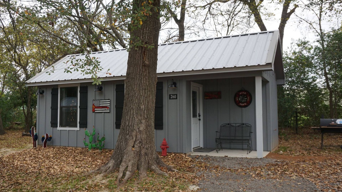 Caldwell Cottage | Firehouse 25 Tiny House #260 at Copperas Creek