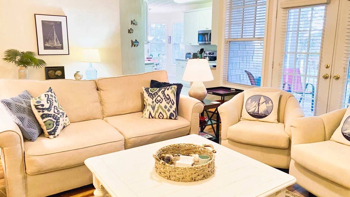 Cape Charles Condo | Fireplace, Bikes, Community Pool - Bay Bliss