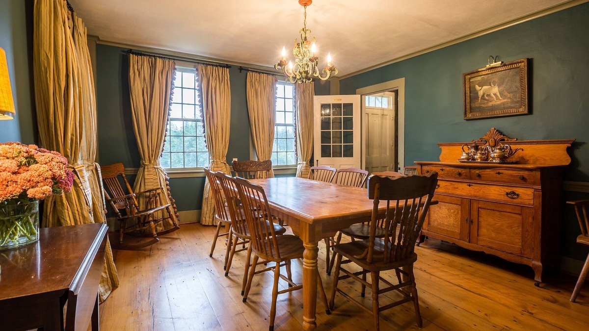 Weston House | Fireplace, Ski-Okemo, Apple Trees, Piano, Amazing Views, Firepit, Priory, Pool, Fields, Theatre!