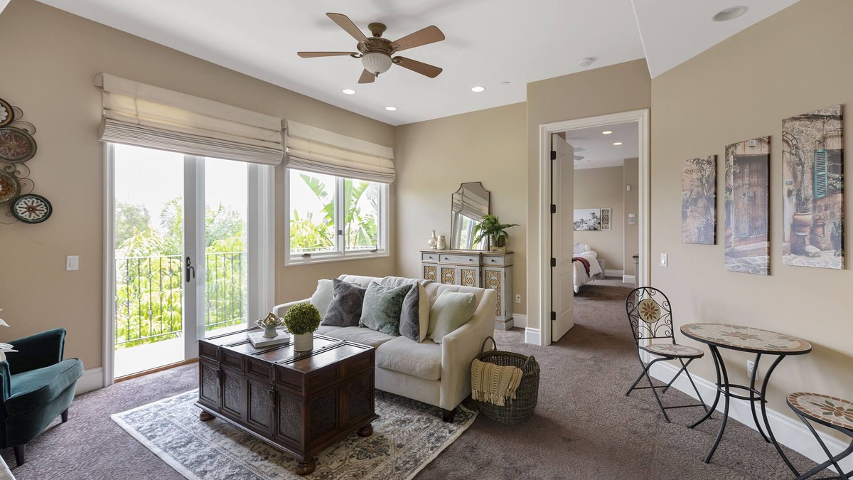 Santa Ana Apartment | Fireplace & Terrace North Tustin