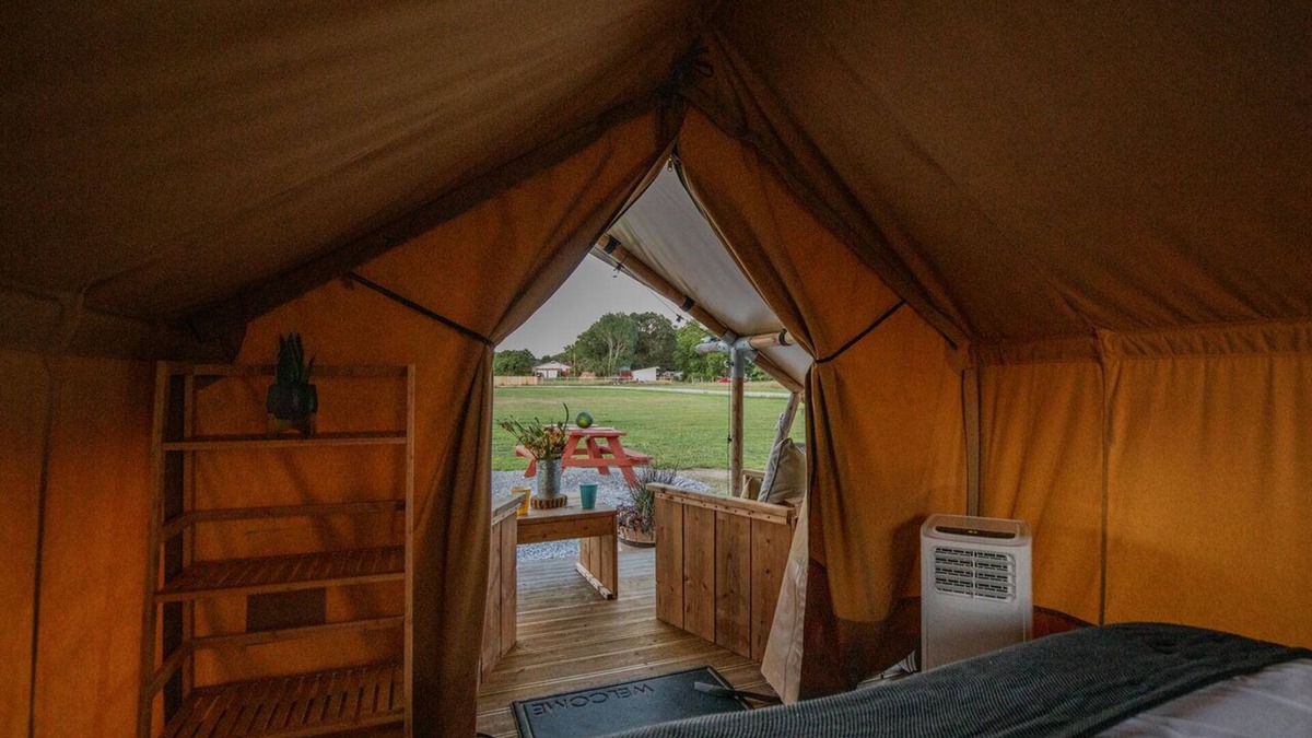 Cassville RV Rental | Fireside & Spring Hikes Await near Roaring River