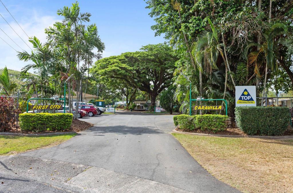 Earlville Resort | First City Caravilla