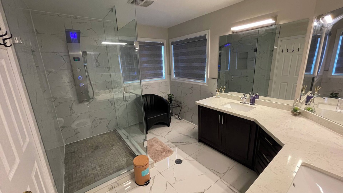 Whitby House | First Class - 2 bedroom house