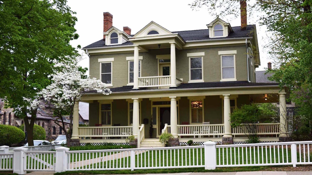 Kerrytown House | First Class, Historic Home in Kerrytown