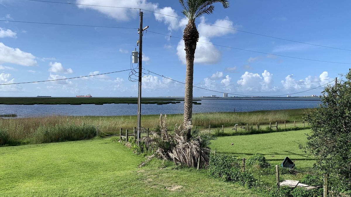 Galveston House | First row Gulf views!