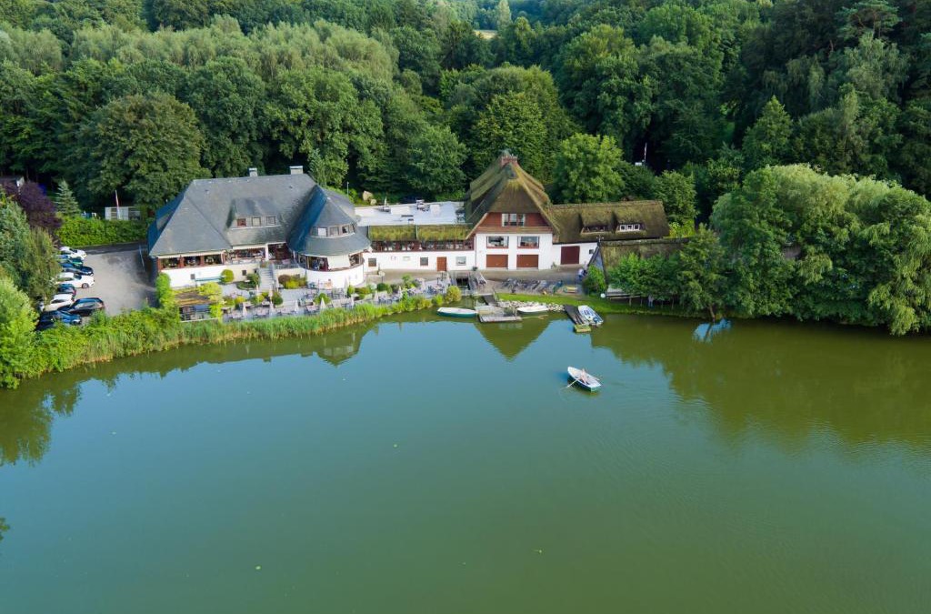 Luetjensee Hotel | Fischerklause am Lutjensee
