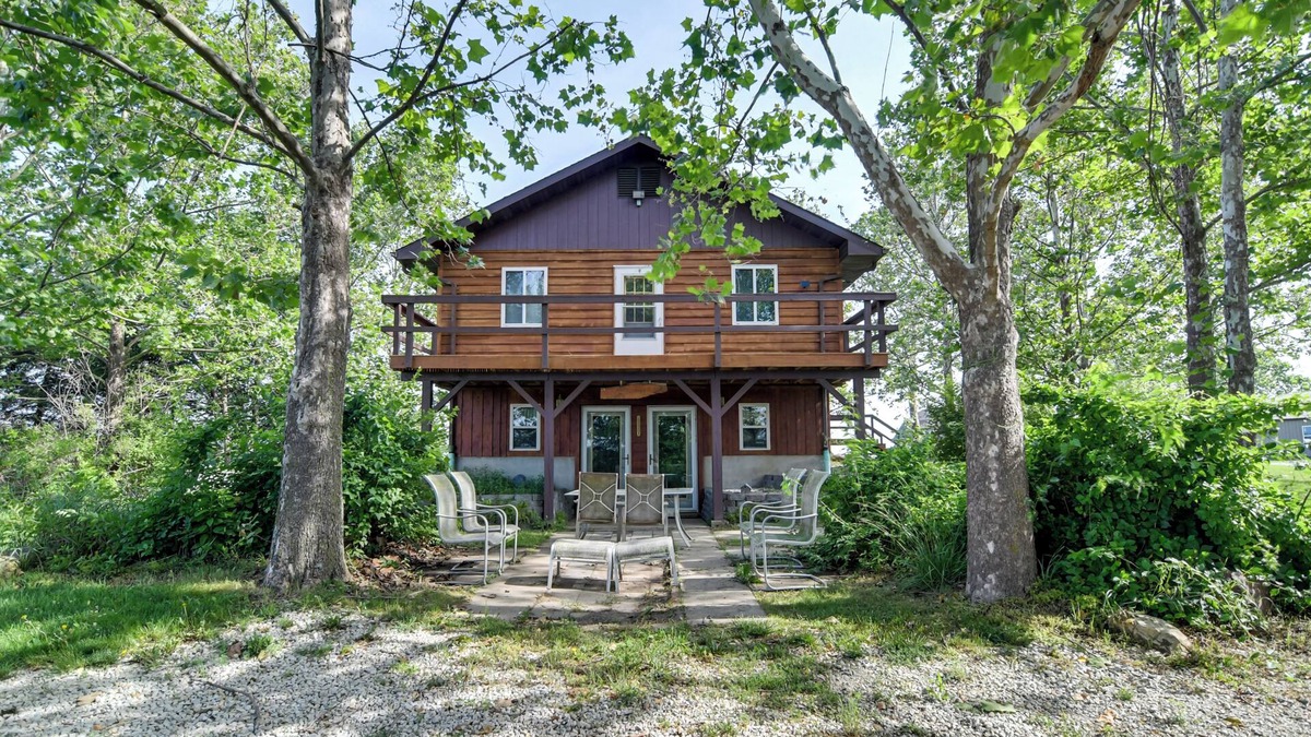 Union County Cabin | Fish, Boat & Hike: ‘The Lodge’ Remote Afton Cabin
