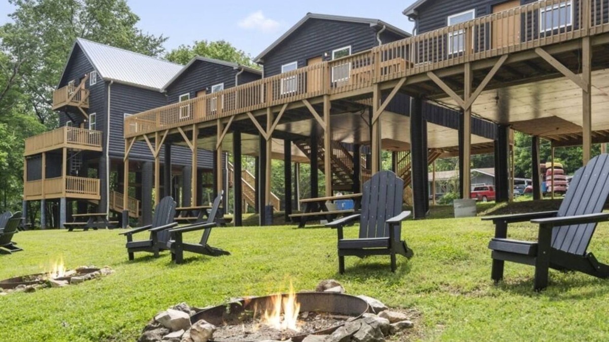 Ponce De Leon Cabin | Fish & Float from Cabin #3 on James River - Sleeps 4, #3 of 5 Cabins