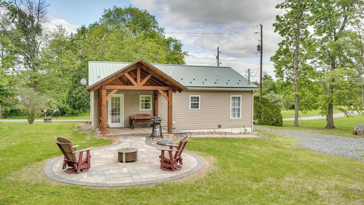 Dewart House | Fish, Hunt & Hike: Pet-Friendly Home in Allenwood