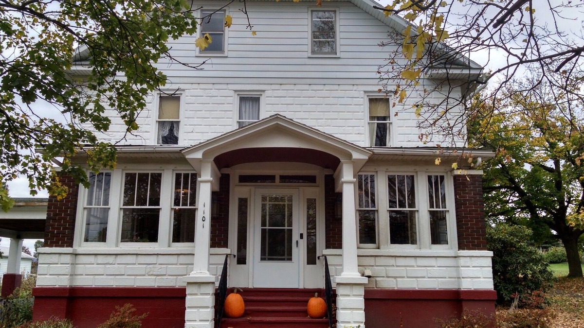 Numidia House | Fish & Loaves Bed And Breakfast And Christian Center