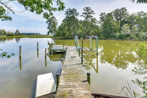 Urbanna House | Fish On-Site Rappahannock River Gem!