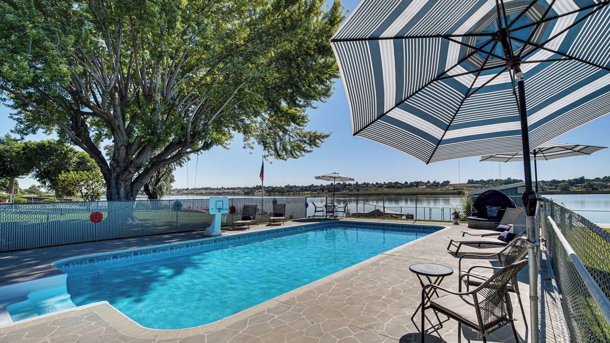 Moses Lake House | Fish, Swim, Relax: Moses Lake Gem w/Outdoor Oasis