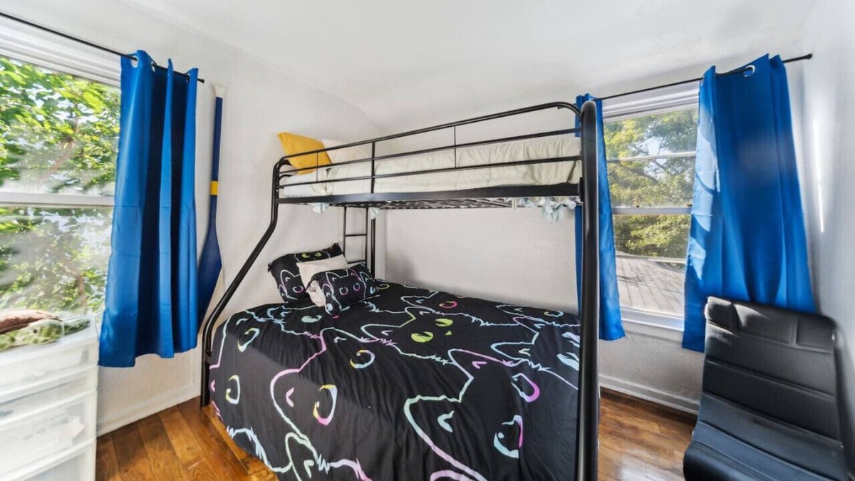 Euclid Apartment | Fisher: Euclid 3 Bedroom