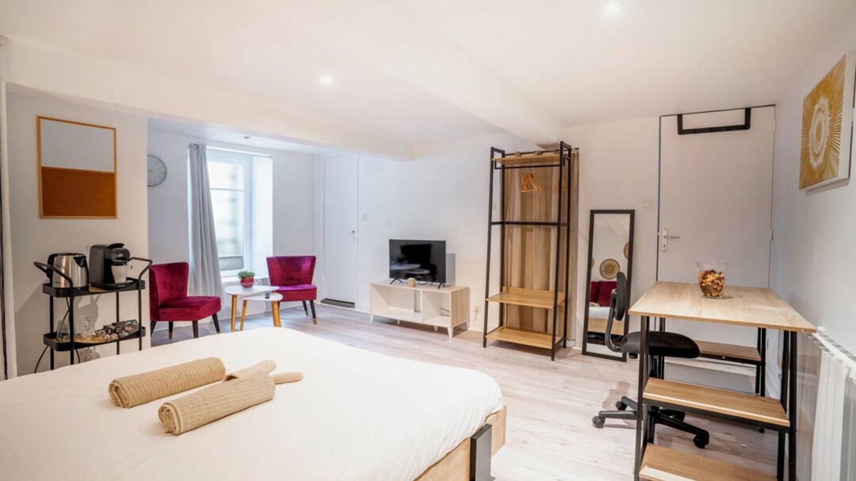 Trentemoult Apartment | Fisherman'Hut - Nantes on the river bank