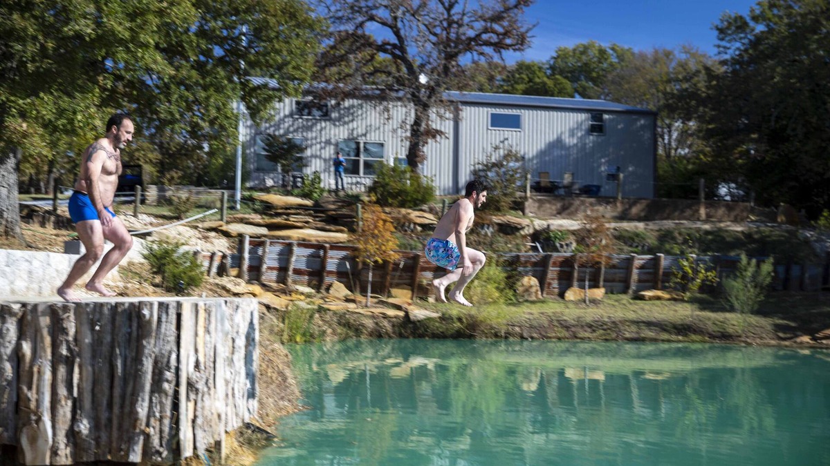 Whitesboro Cabin | Fisherman's Cabin 1 - Walkable to the Red River!
