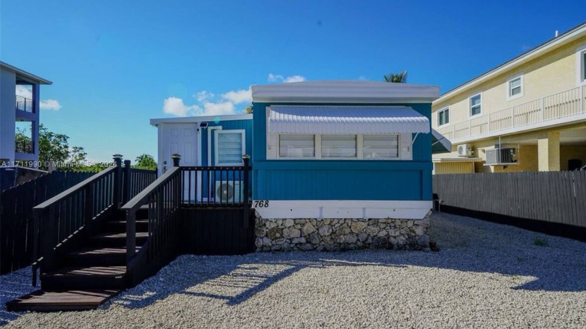 Twin Lakes House | "Fisherman's Dream: 3BR Key Largo Rental with Lagoon & Bay Access"
