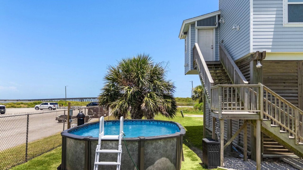 San Luis House | Fisherman's Dream: Game Room & Walk to Beach