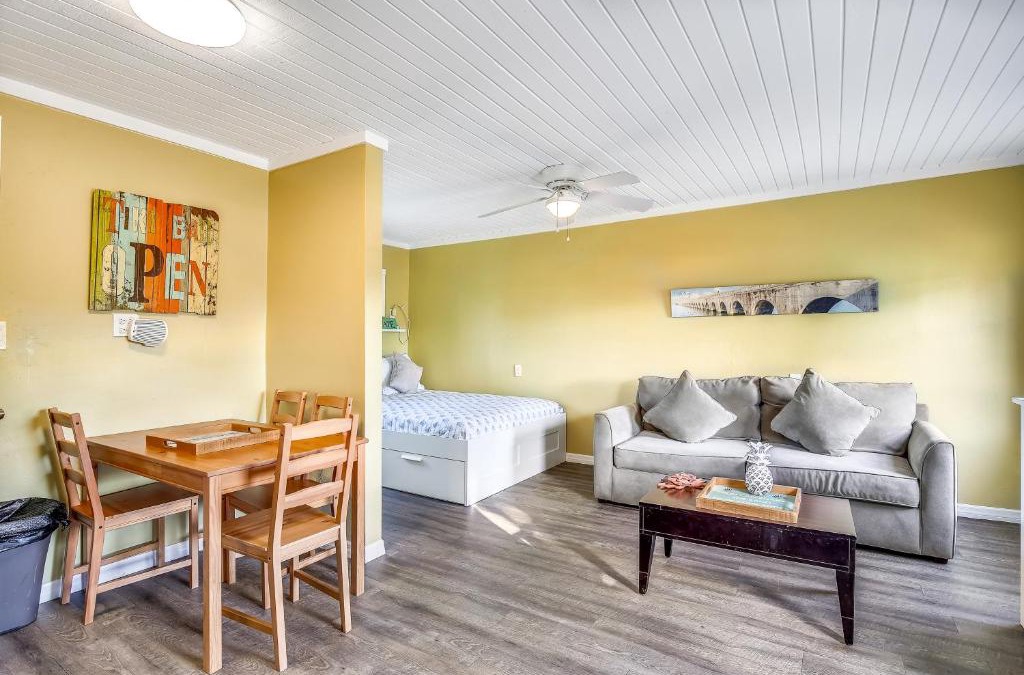 Marathon House | Fisherman's Retreat