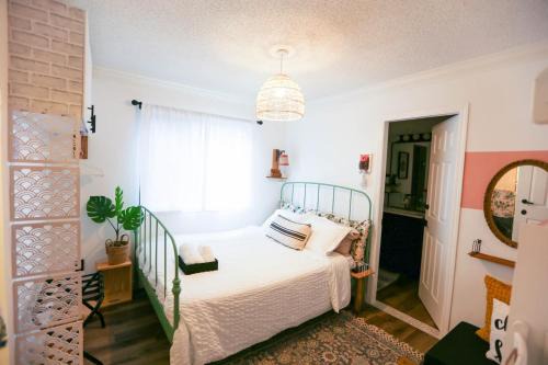 Steveston House | Fisherman Wharf Individual Artistic Studio