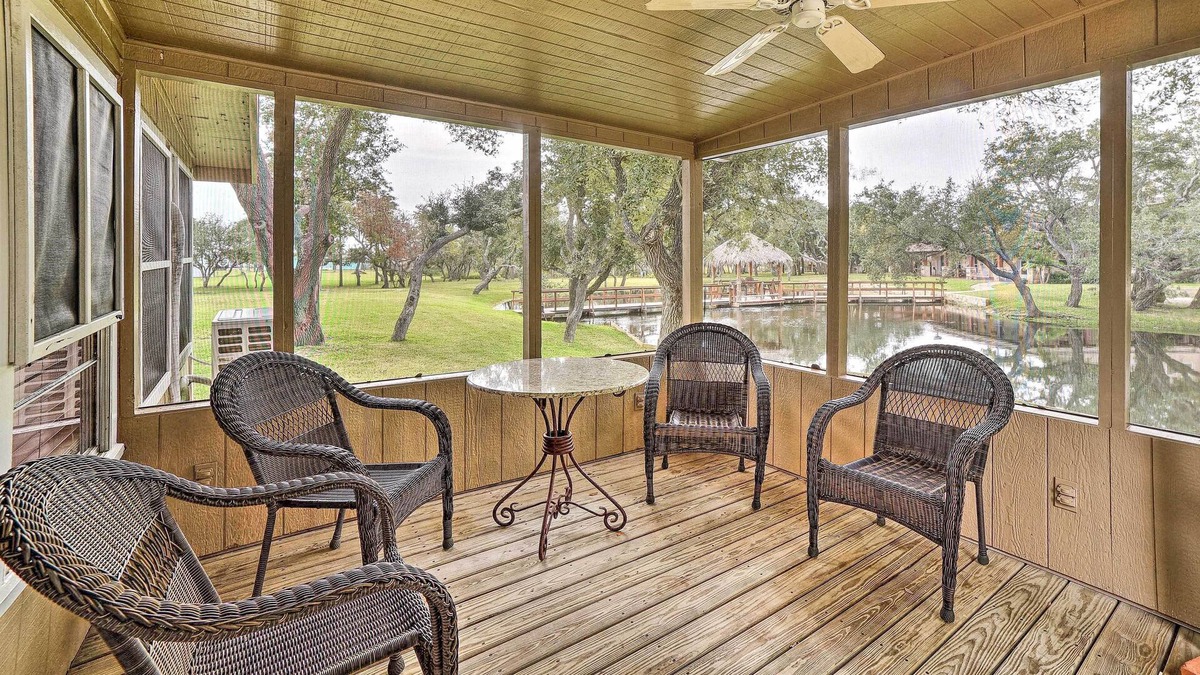 Rockport House | Fisherman’s Paradise: Rockport Home with Patio!