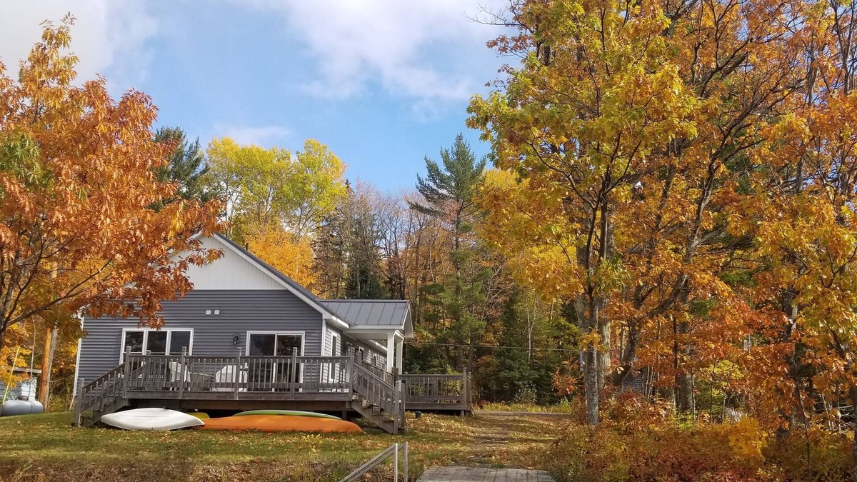 Lake Linden House | Fishermen and water lover's paradise!