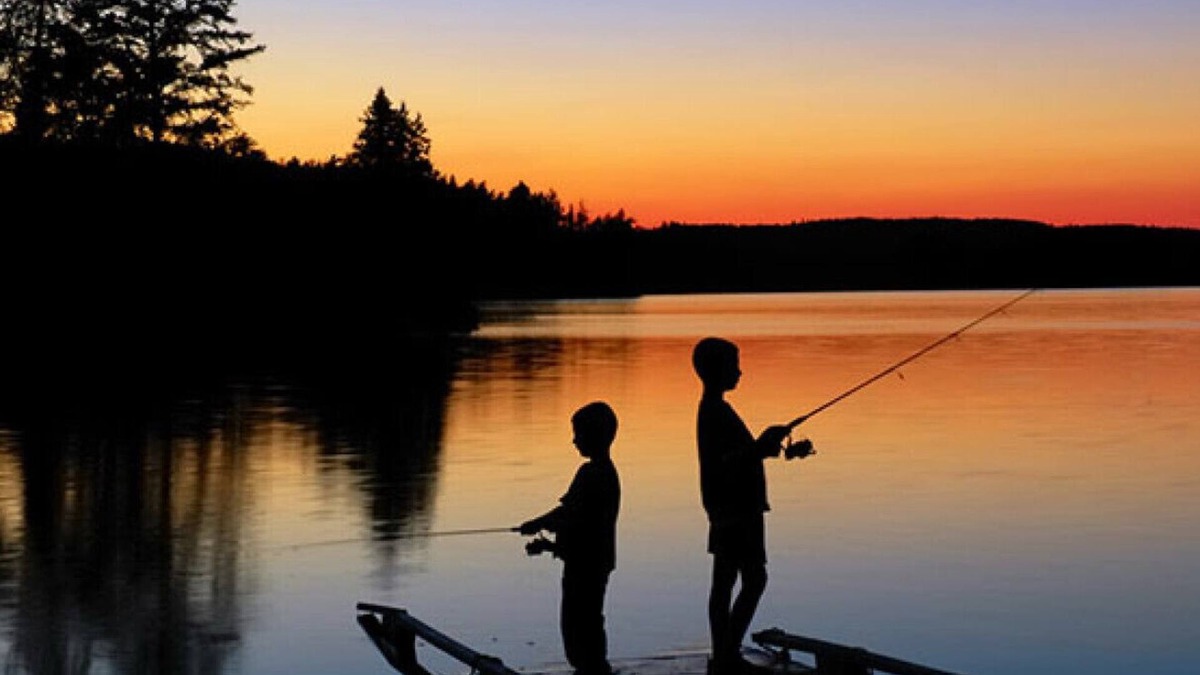 Port Loring Cottage | "FISHERMEN'S DELIGHT," spacious lakefront cottage! #2