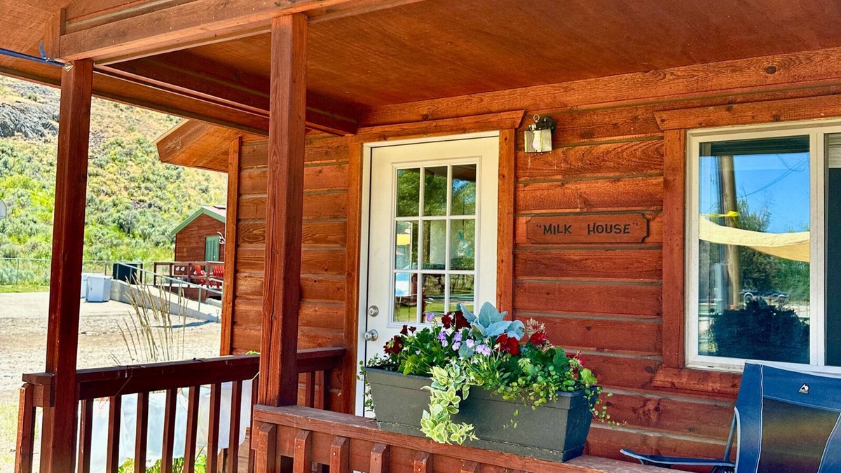 Blaine County Apartment | Fishermen's Getaway! Cozy studio cabin near Silver Creek & Little Wood Reservoir. The Milk House offers 2 twin beds, 3/4 bath, kitchenette. Relax on the porch and enjoy the breathtaking sunrise & scenery!