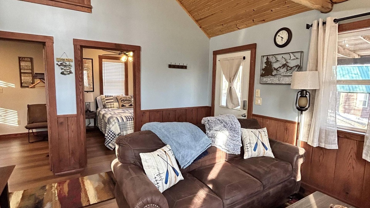 Cadiz Cabin | Fishin' Hole