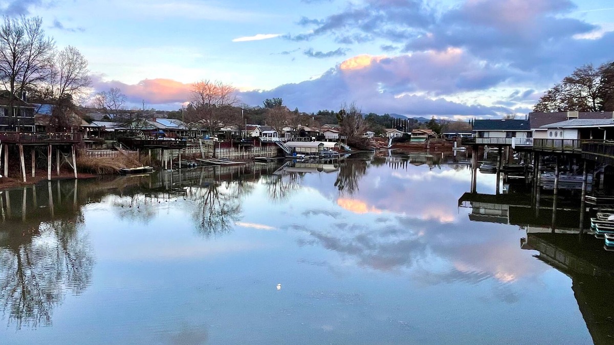 Clear Lake House | Fishing bungalow on the water w/private dock.