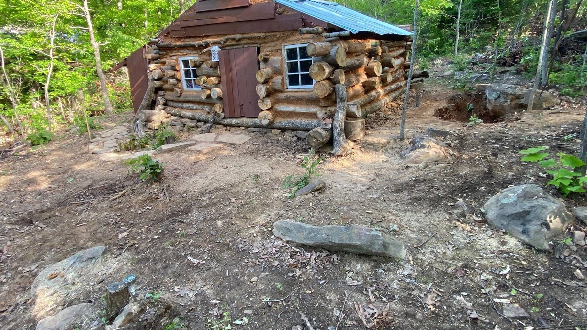 Eufaula Cabin | Fishing Cabin In the Woods!