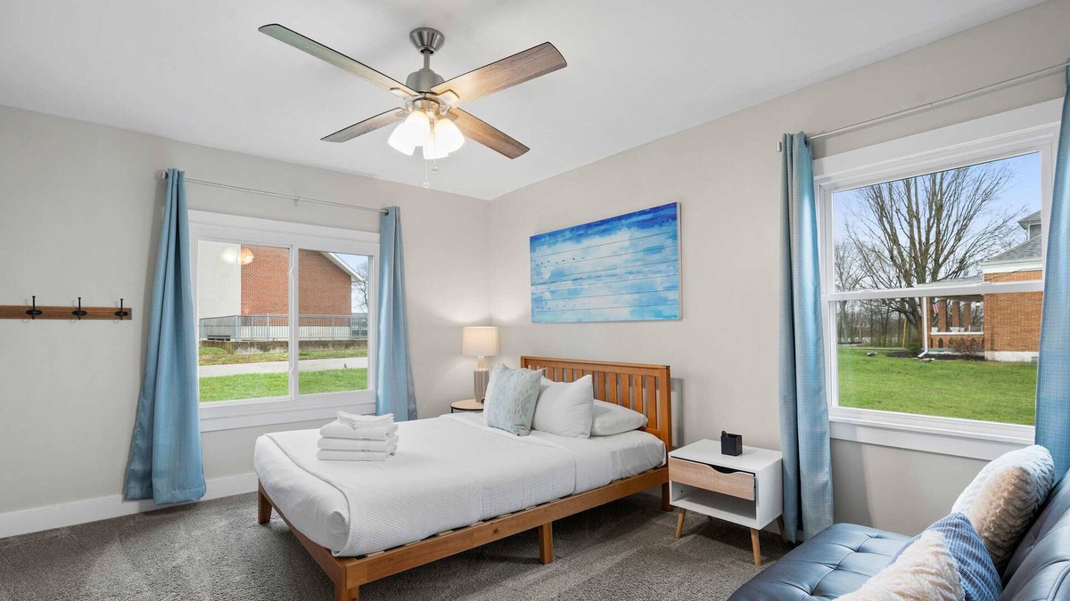 Dry Ridge House | Fishing & Skate Park/10 mins to Ark/Sleeps 14