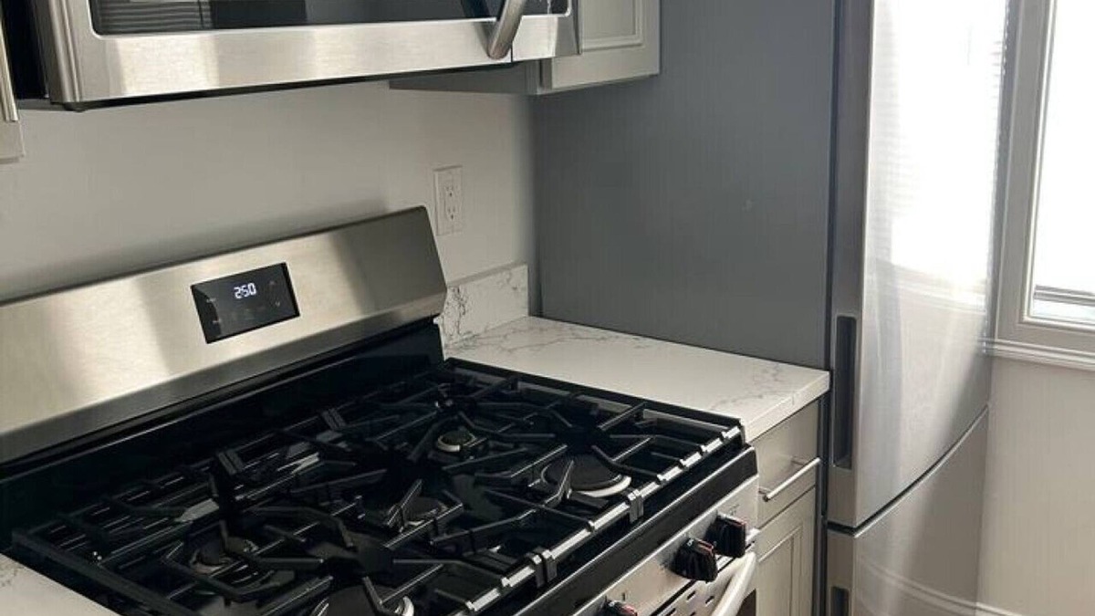 Fitchburg Apartment | Fitchburg quiet side modern 2BD.