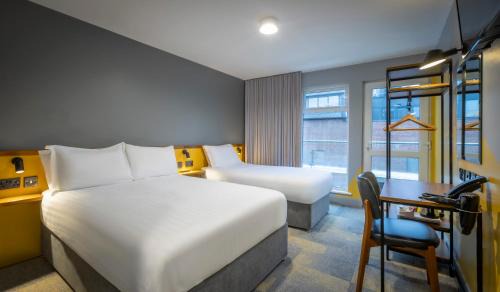 Temple Bar Hotel | Fitzsimons Hotel Temple Bar