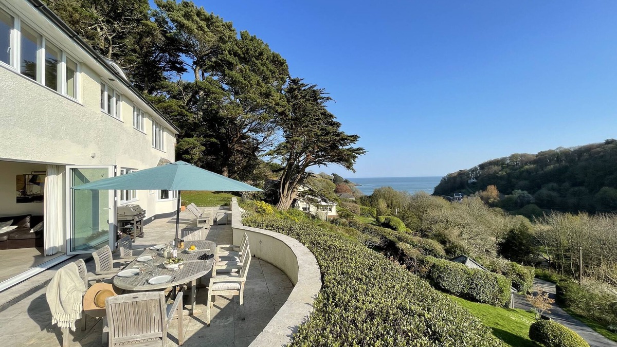 Salcombe House | Five bedroom holiday home (sleeps 10) near Salcombe