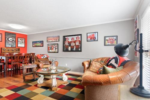 Athens House | Five Points Dawg Crib On Campus
