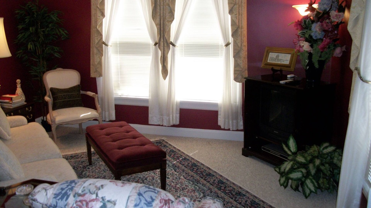 Lebanon Apartment | Five room private suite designed and appointed for your comfort.