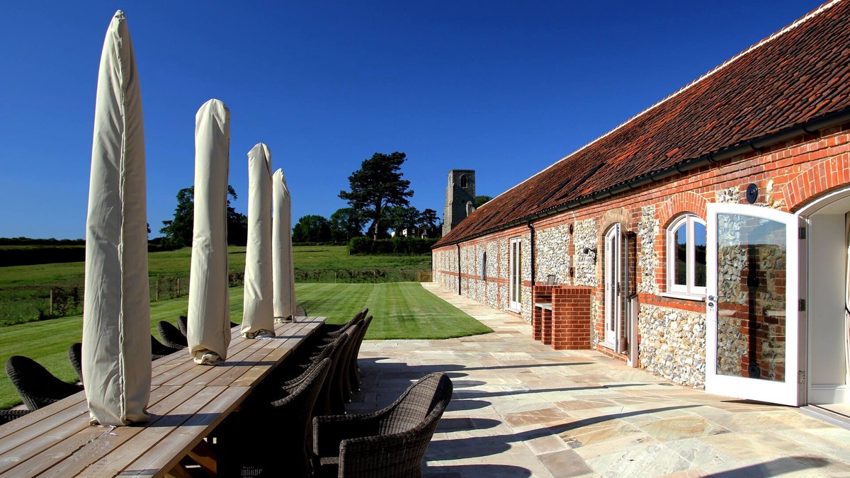 Fakenham House | Five Star, Gold Awarded, Barn Conversion In Beautiful Norfolk Hamlet