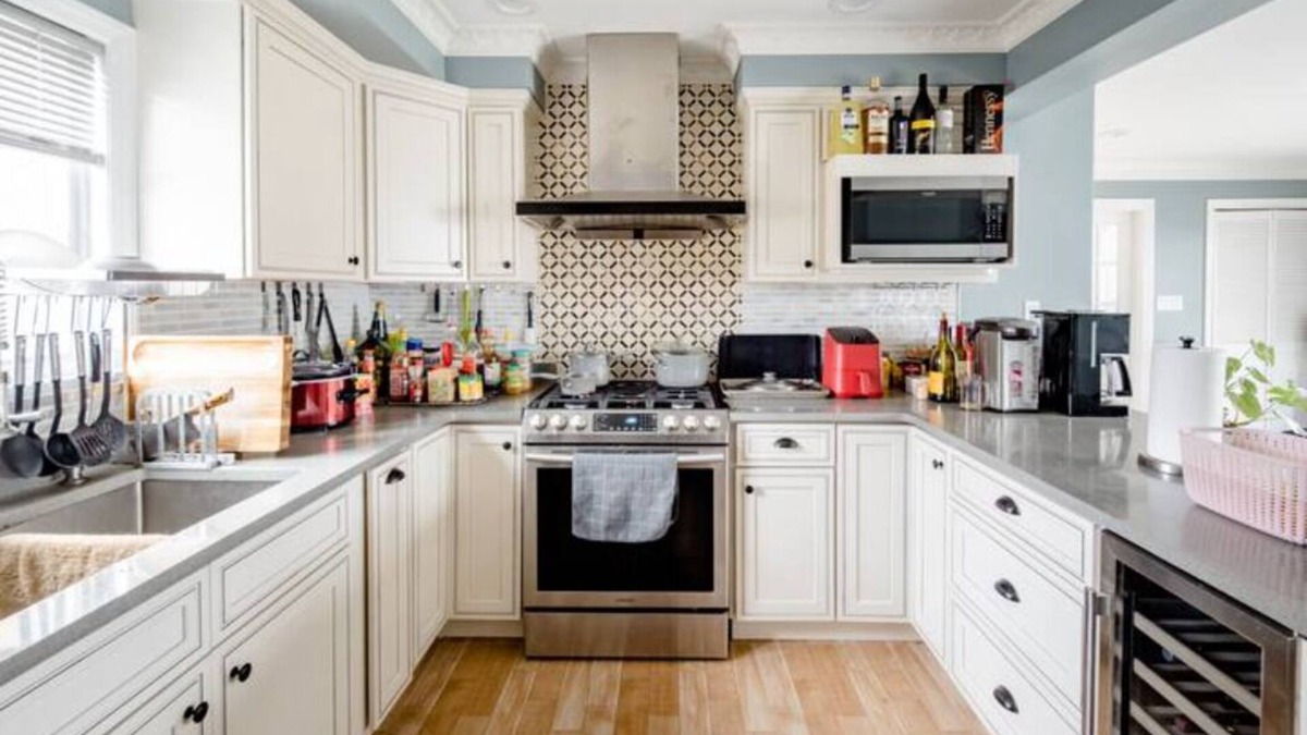 Queens House | Five Star One Bedroom in Queens